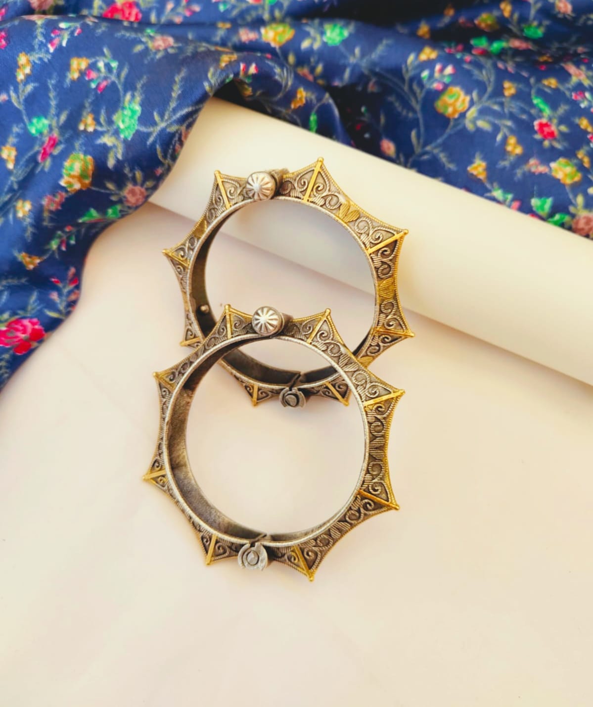 Shri Oxidised Kada