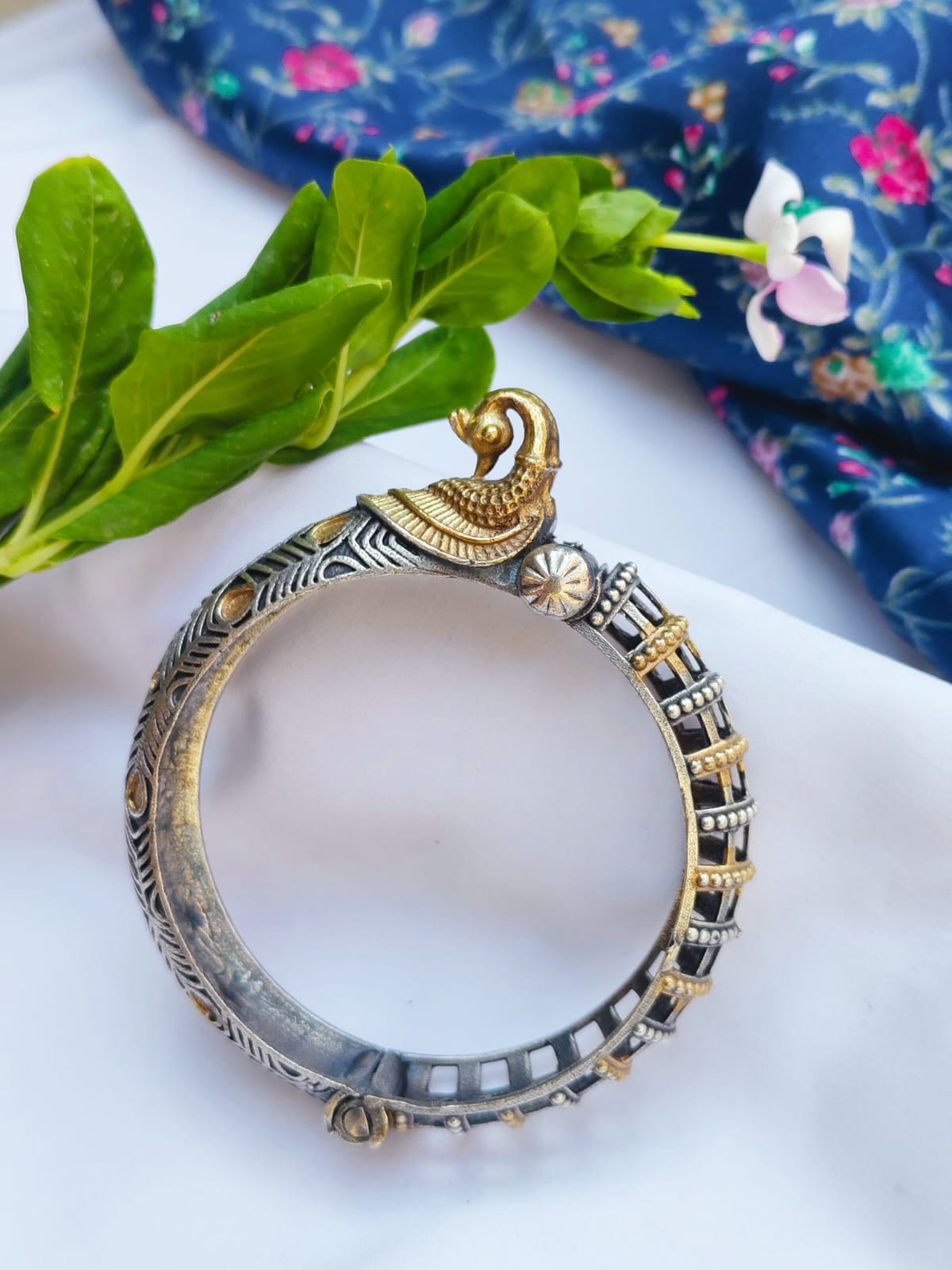 Mayur Oxidised Kada