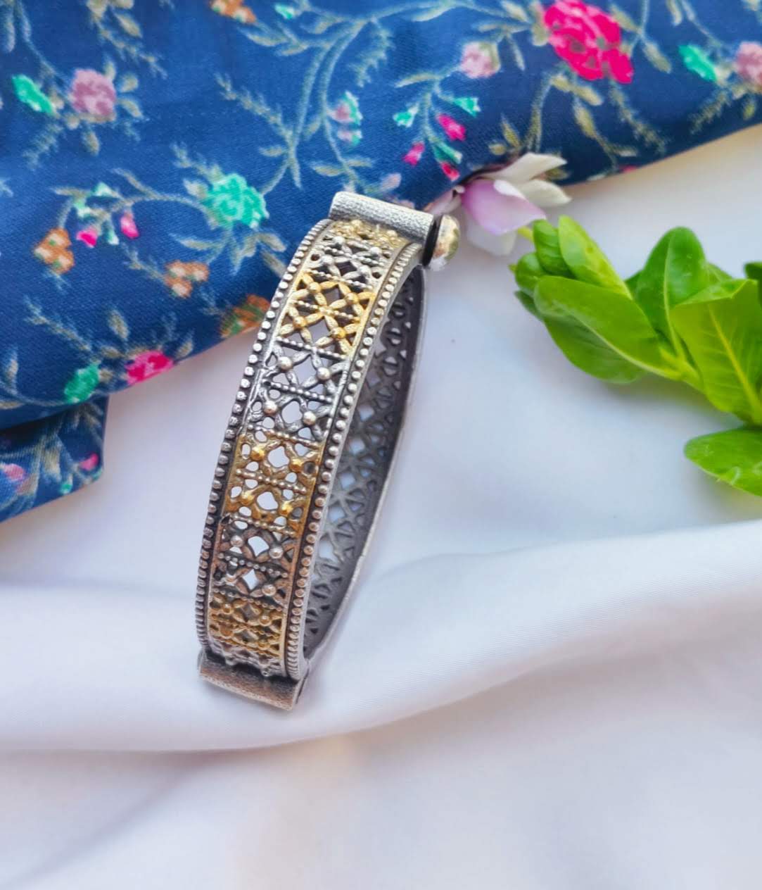 Jaal Oxidised Kada