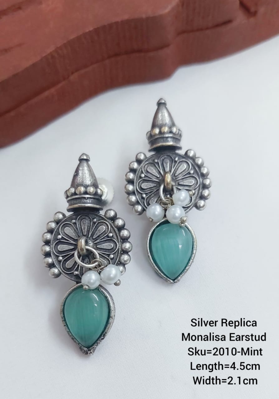 Monalisa Earstuds