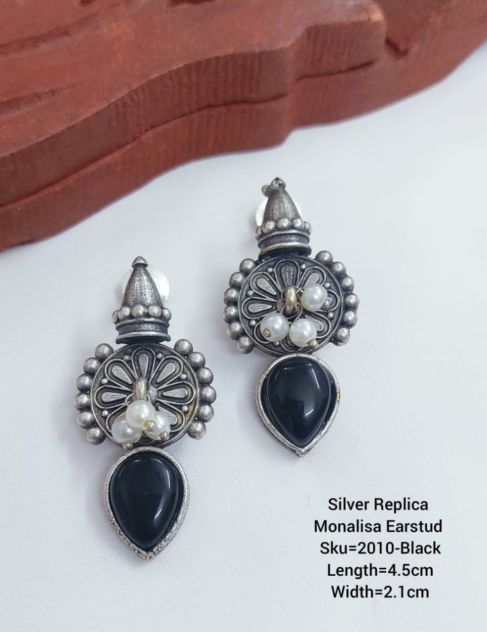 Monalisa Earstuds