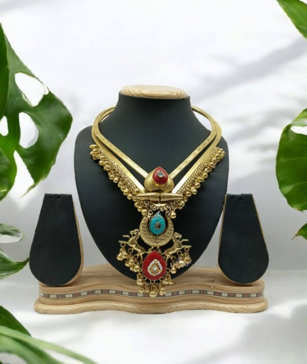 Hearty Cocktail Necklace