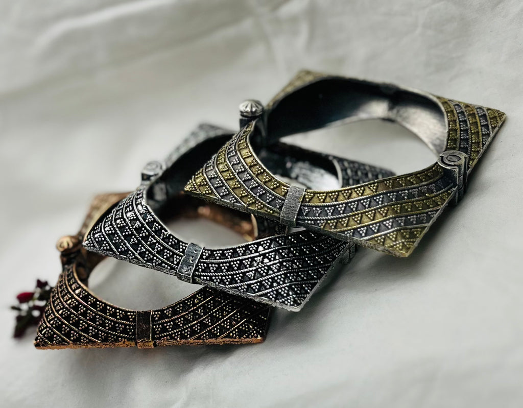 Rectangle Oxidized Kada