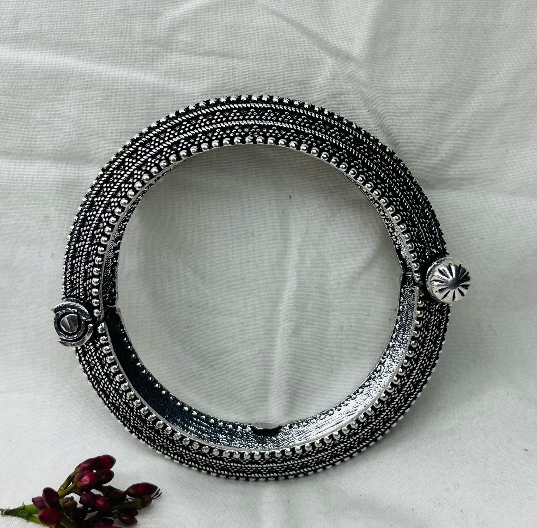 Silver Replica Traditional Kada