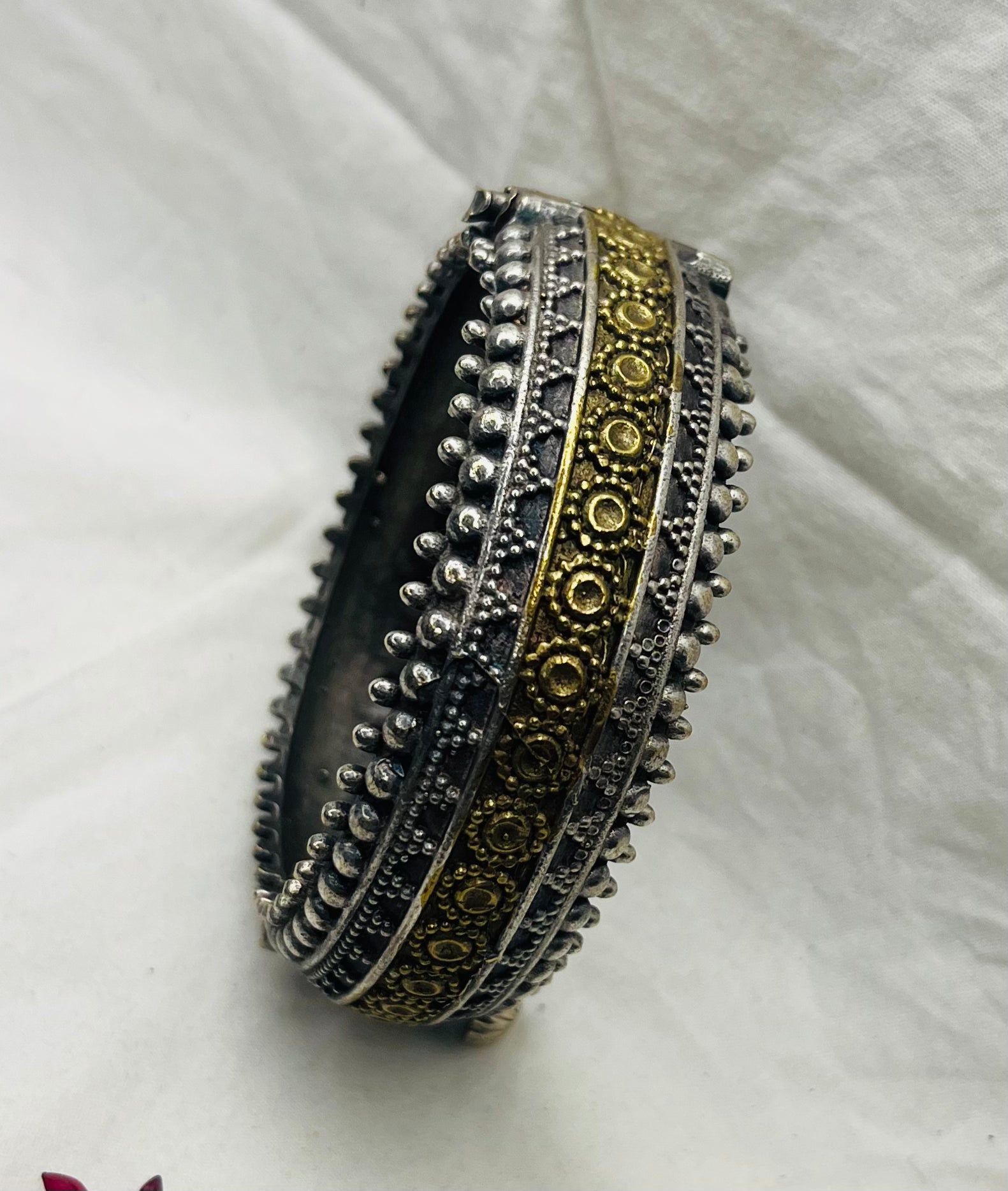 Dual Tone