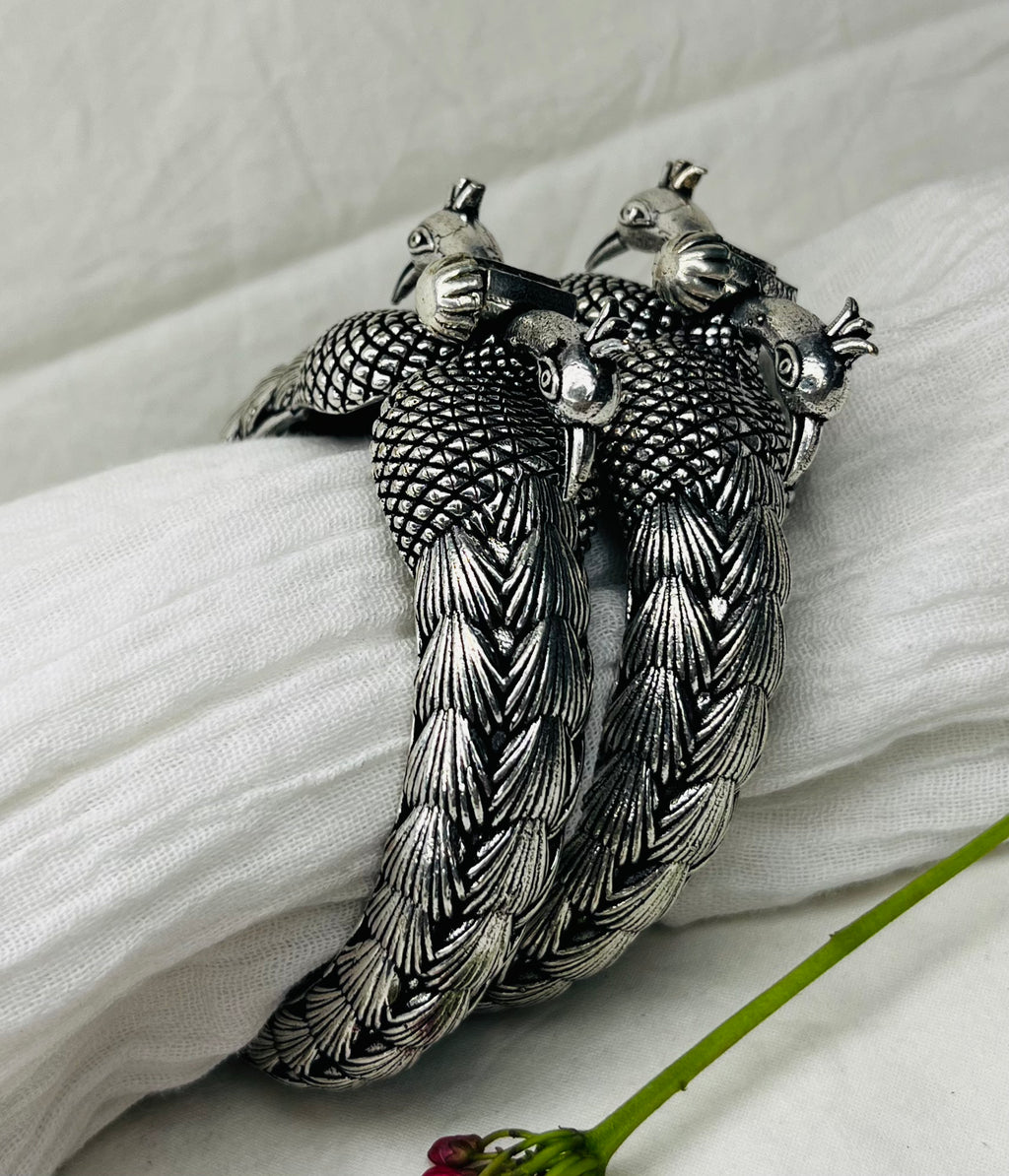 Peacock Oxidised Kada