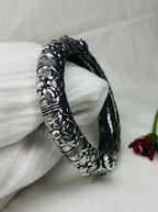 Floral Oxidized Kada