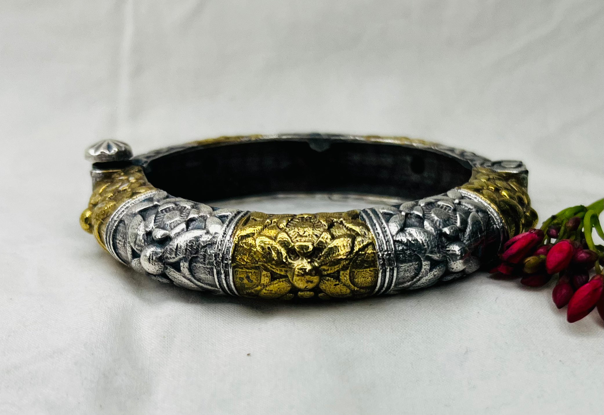 Floral Oxidized Kada