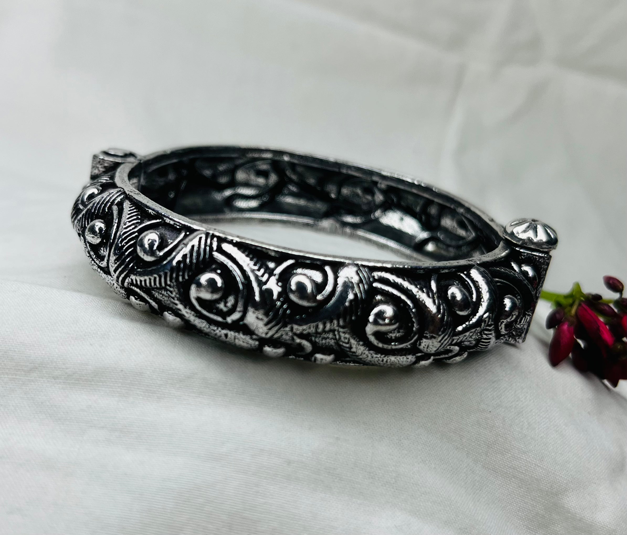 Ziggy Oxidized Kada
