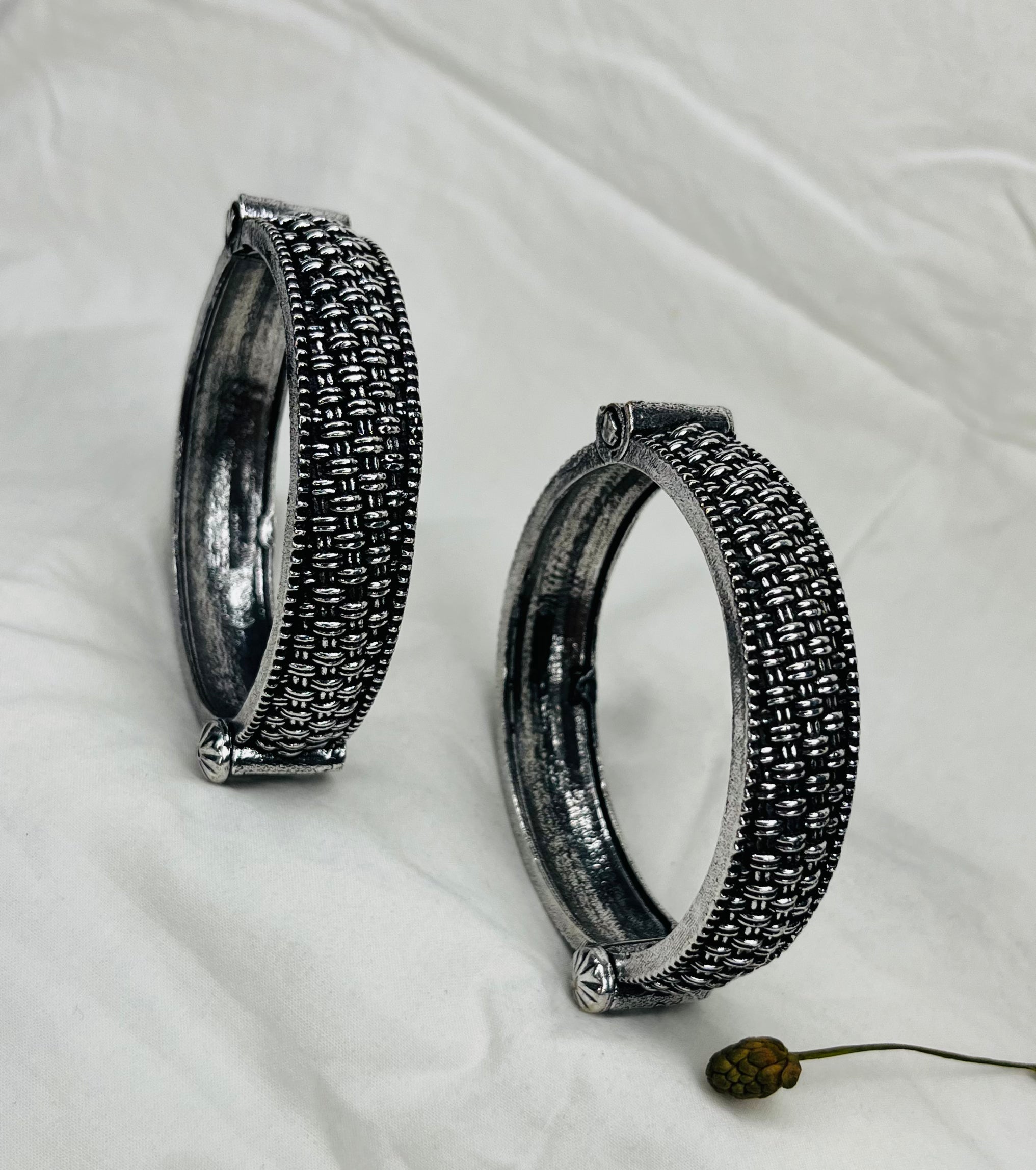 Entwined Oxidized Kada
