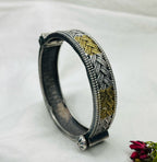 Entangled Kada
