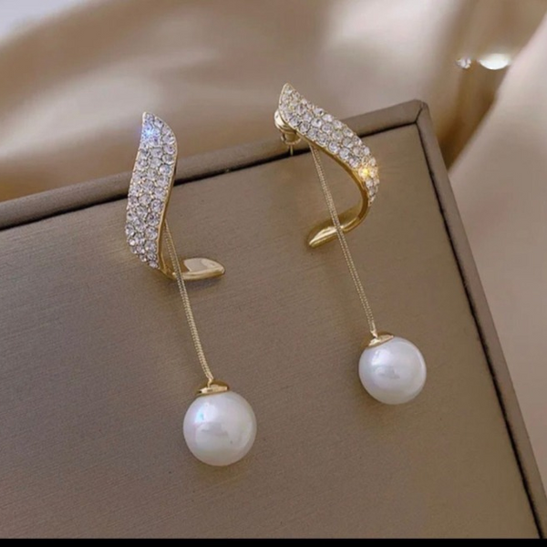 Pearl Drop Studs