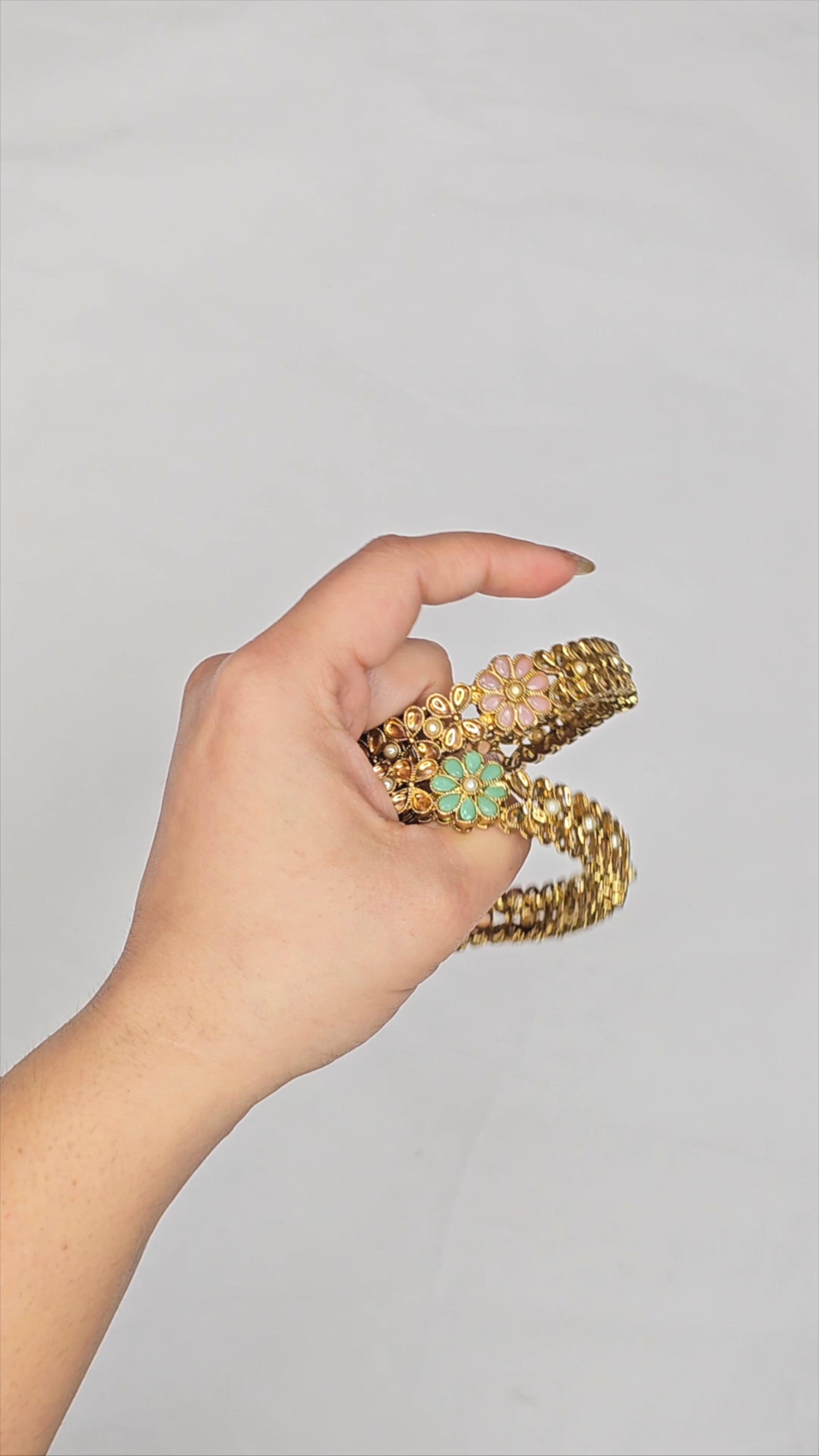 Metal Daisy Kada